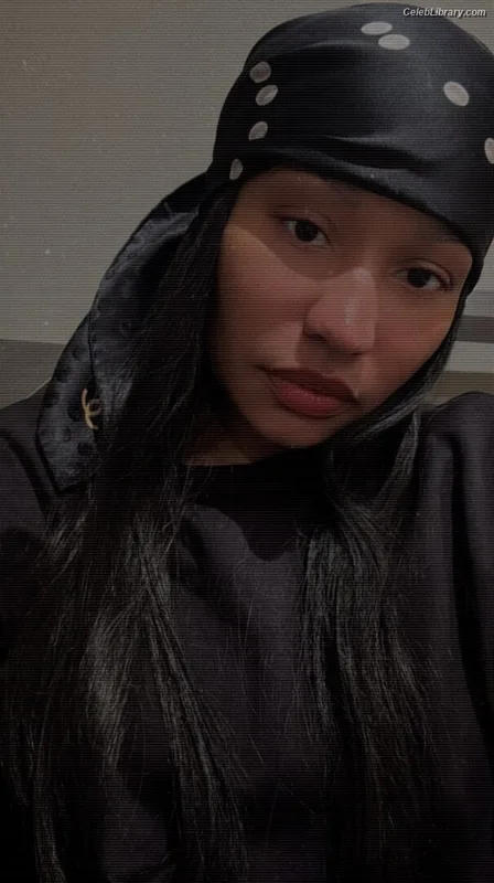Nicki Minaj photo 2 of 983