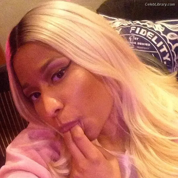 Nicki Minaj photo 6 of 983