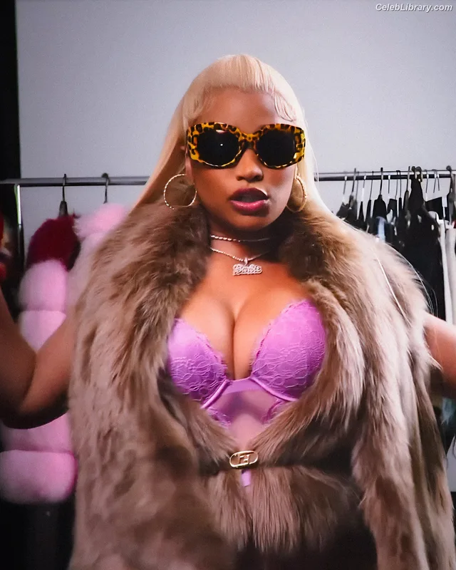 Nicki Minaj photo 13 of 983