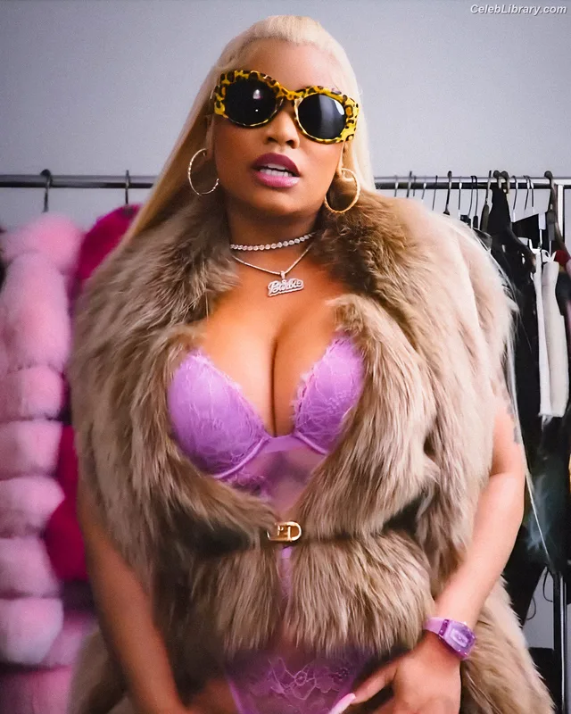 Nicki Minaj photo 14 of 983