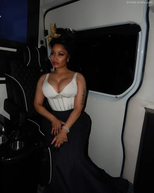 Nicki Minaj photo 11 of 983