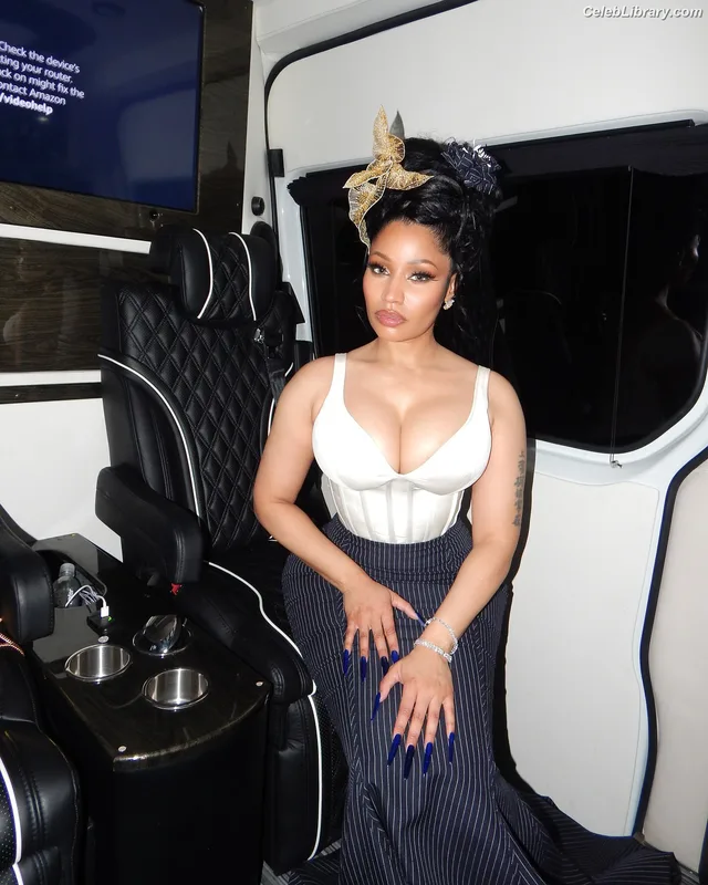 Nicki Minaj photo 12 of 983
