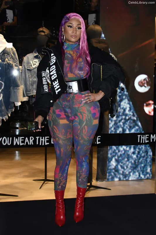 Nicki Minaj photo 6 of 983