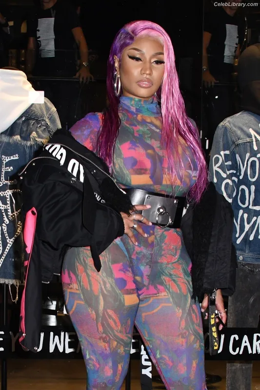 Nicki Minaj photo 14 of 983