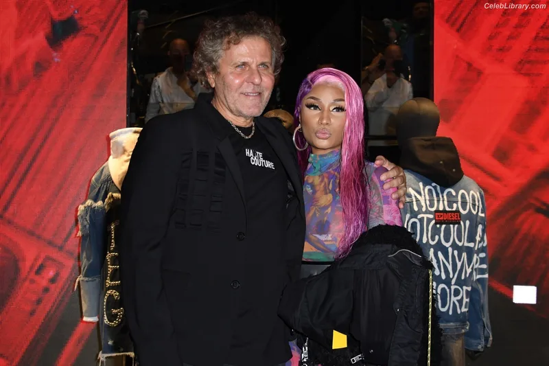 Nicki Minaj photo 19 of 983