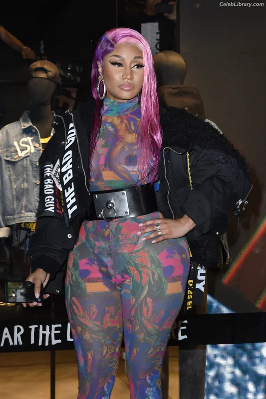Nicki Minaj photo 24 of 983