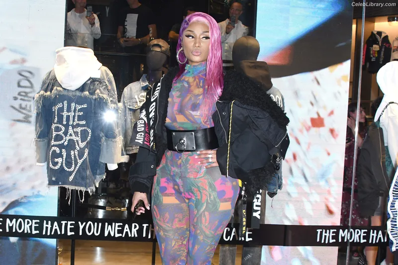Nicki Minaj photo 20 of 983