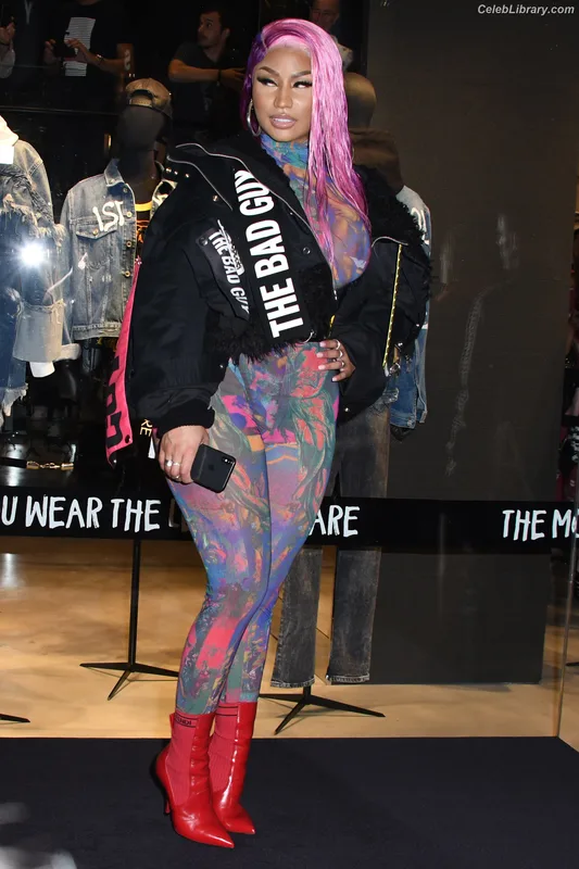 Nicki Minaj photo 22 of 983