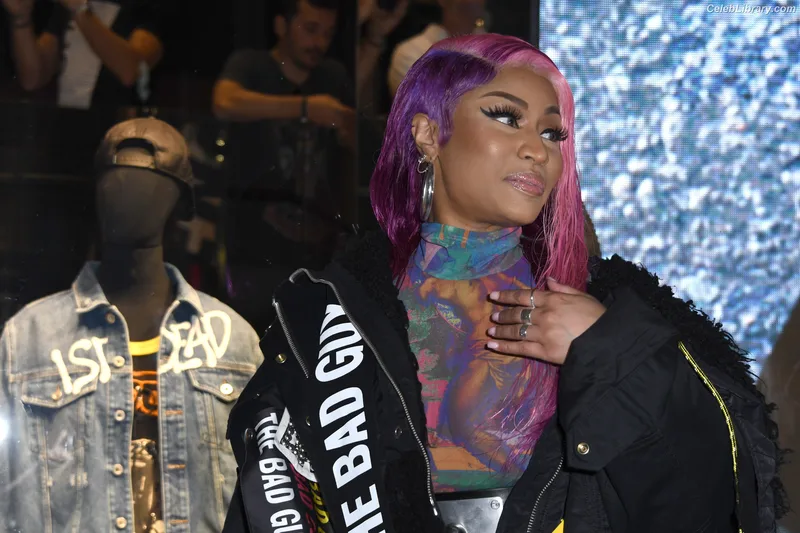 Nicki Minaj photo 2 of 983