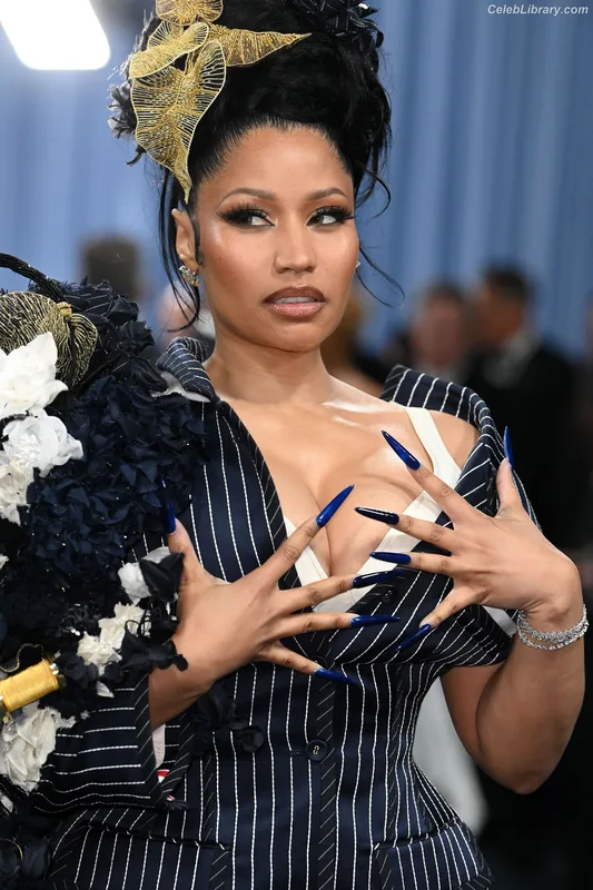 Nicki Minaj photo 17 of 983