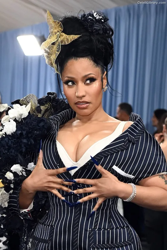 Nicki Minaj photo 21 of 983
