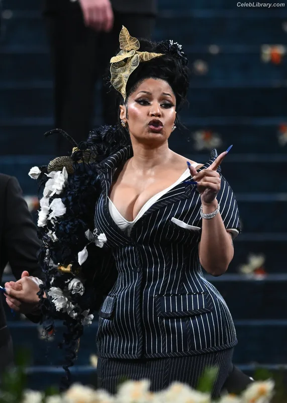 Nicki Minaj photo 5 of 983