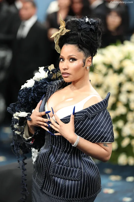 Nicki Minaj photo 18 of 983