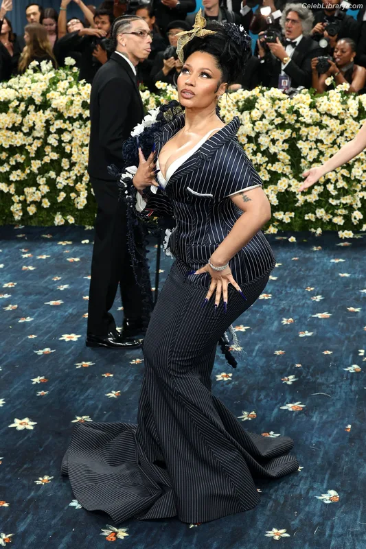 Nicki Minaj photo 19 of 983