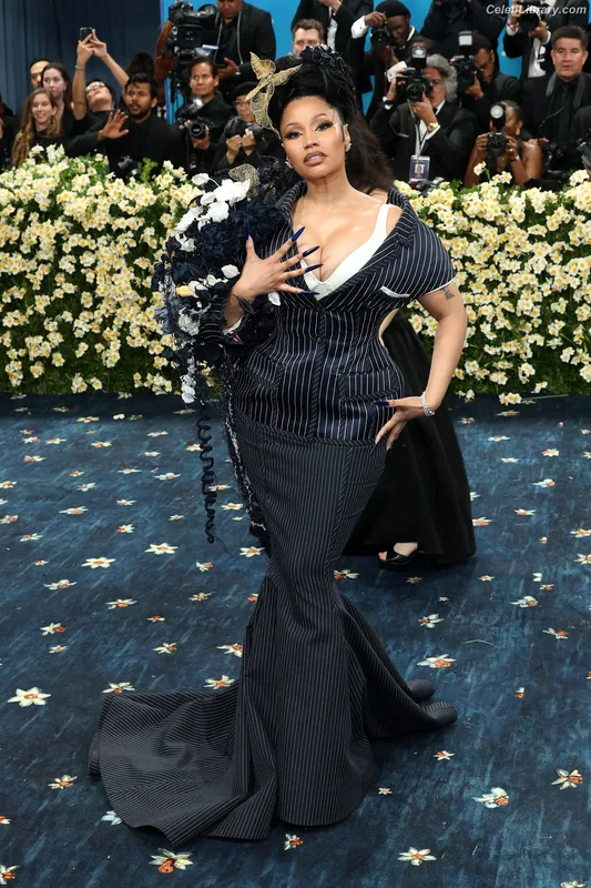 Nicki Minaj photo 20 of 983