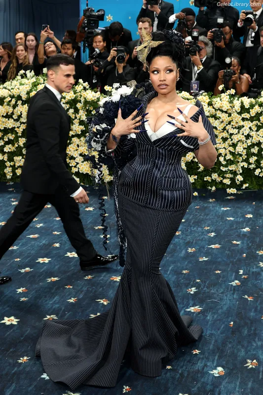 Nicki Minaj photo 23 of 983