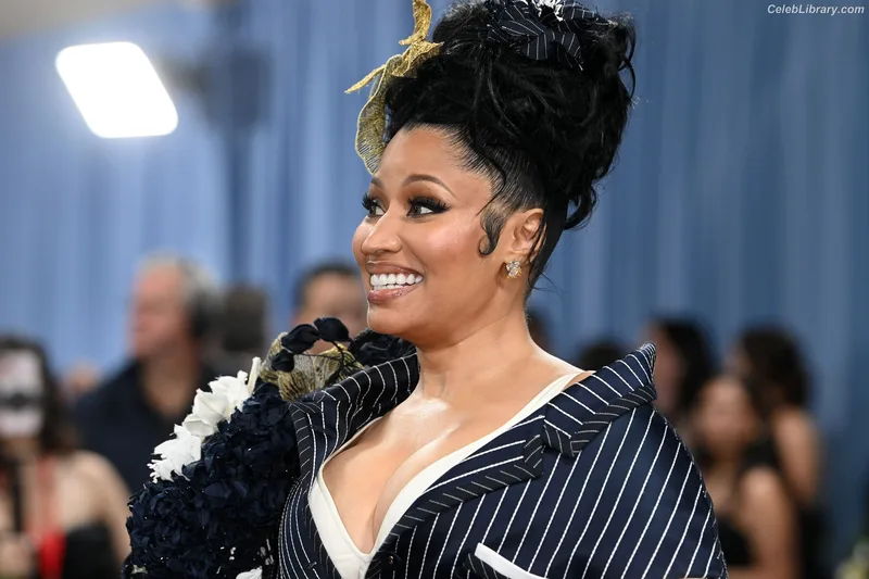 Nicki Minaj photo 2 of 983