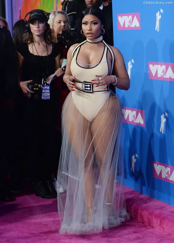 Nicki Minaj photo 8 of 983