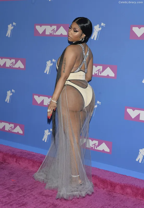 Nicki Minaj photo 23 of 983