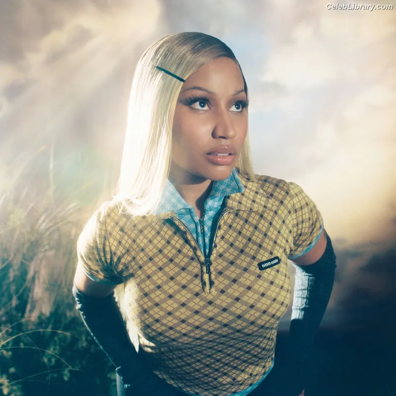 Nicki Minaj photo 13 of 983