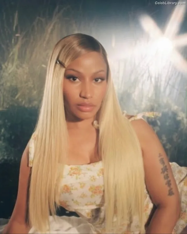 Nicki Minaj photo 2 of 983