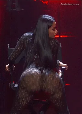 Nicki Minaj photo 1 of 983