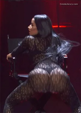 Nicki Minaj photo 2 of 983