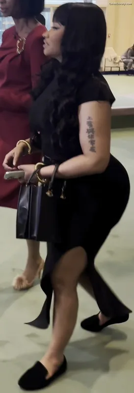 Nicki Minaj photo 10 of 983