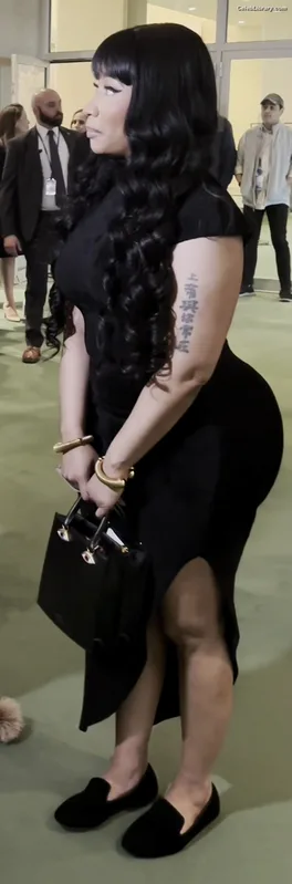 Nicki Minaj photo 12 of 983