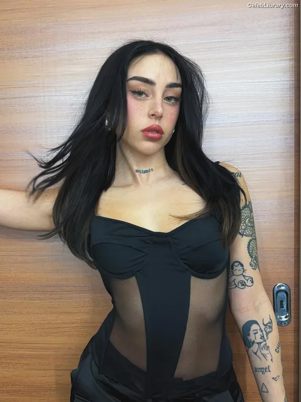 nicki nicole photo 20 of 262