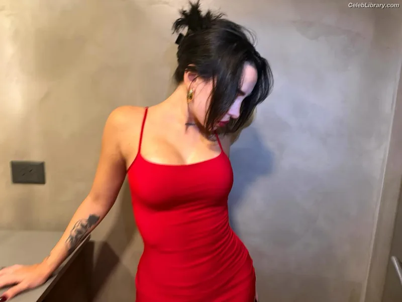 nicki nicole photo 9 of 262