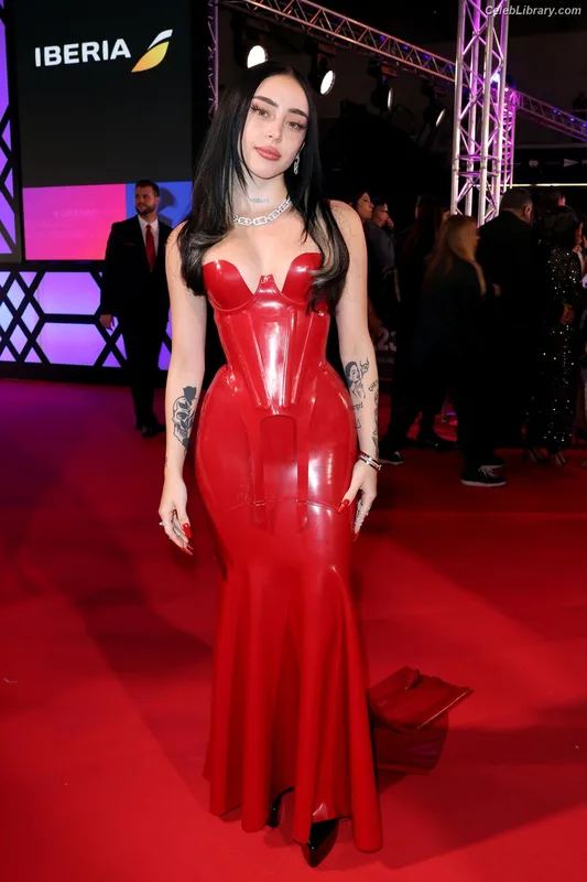 nicki nicole photo 8 of 262
