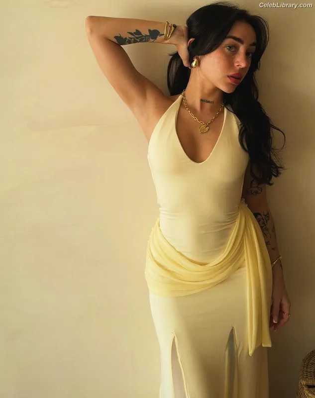 nicki nicole photo 14 of 262
