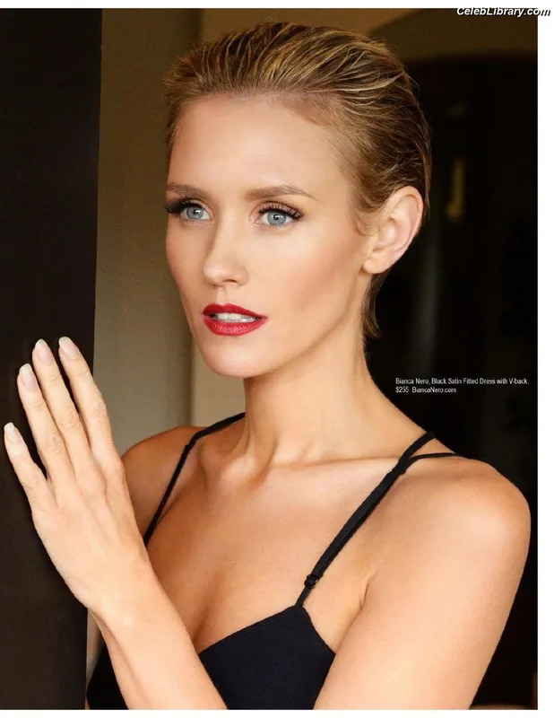 Nicky Whelan photo 19 of 140