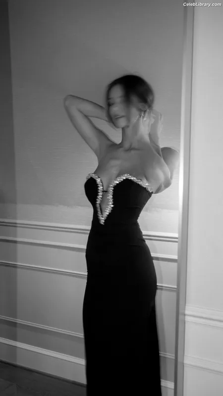 Nicola Cavanis photo 18 of 2358