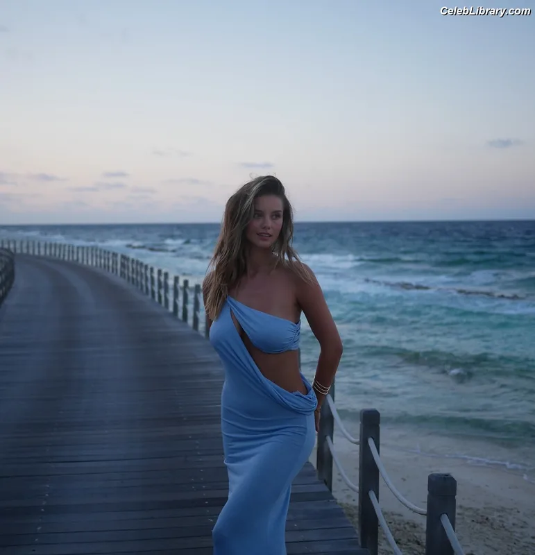 Nicola Cavanis photo 11 of 2358