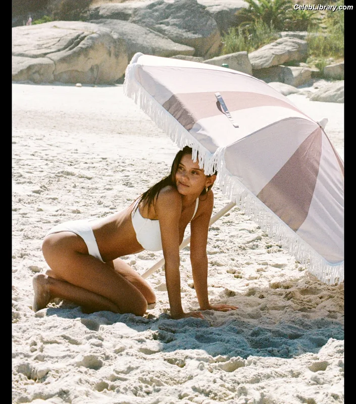 Nicola Cavanis photo 16 of 2358