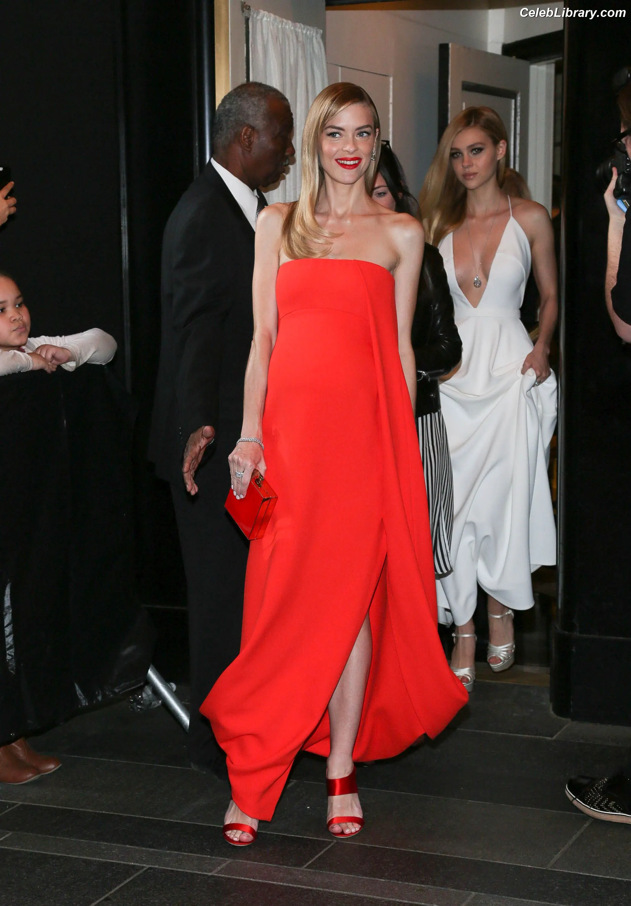 Nicola Peltz photo 23 of 240