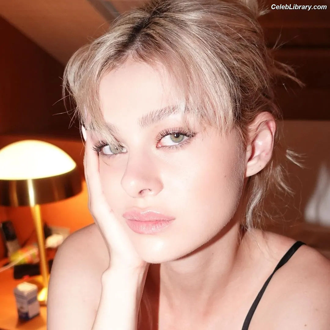 Nicola Peltz photo 14 of 240