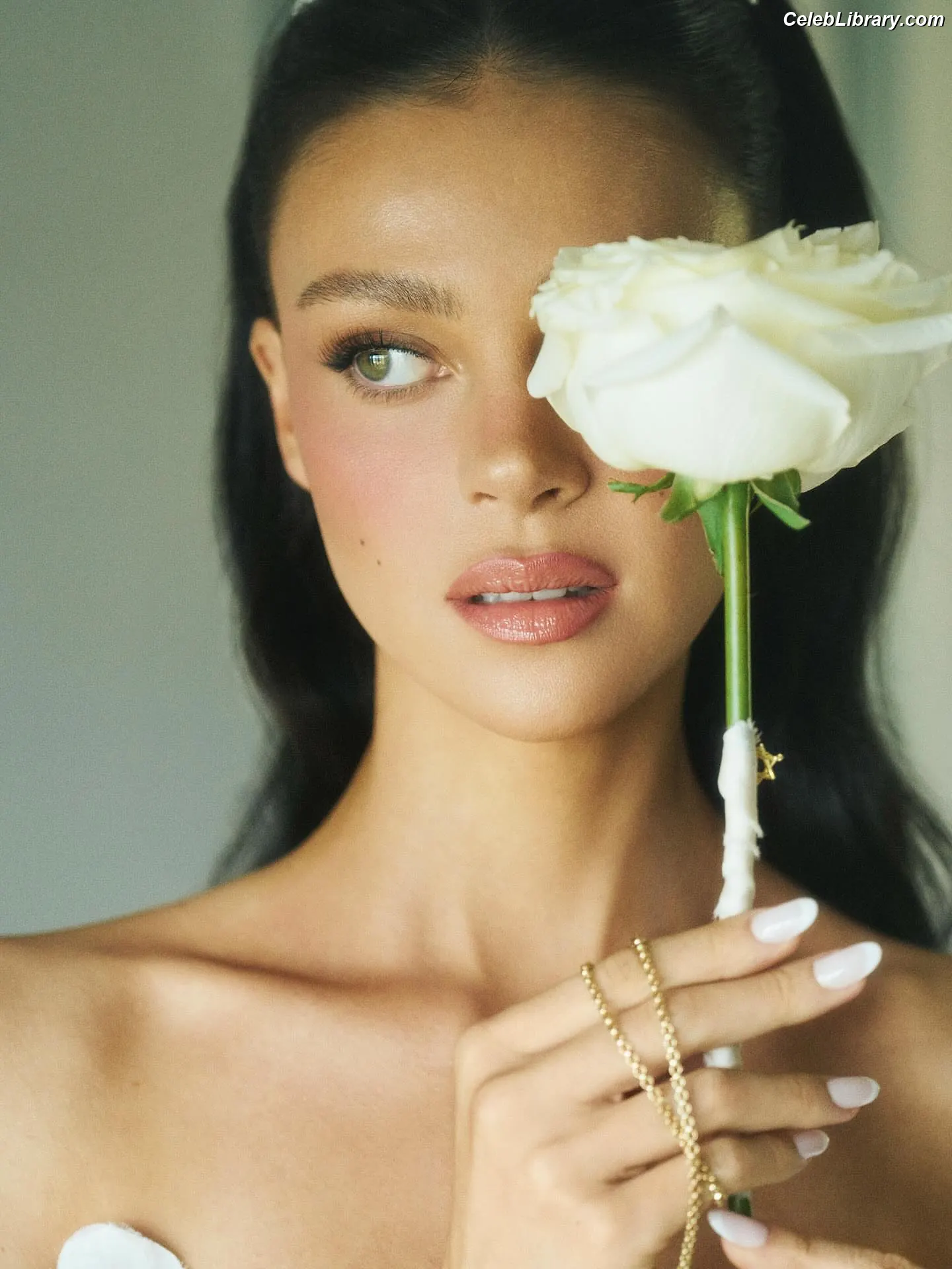 Nicola Peltz photo 12 of 240