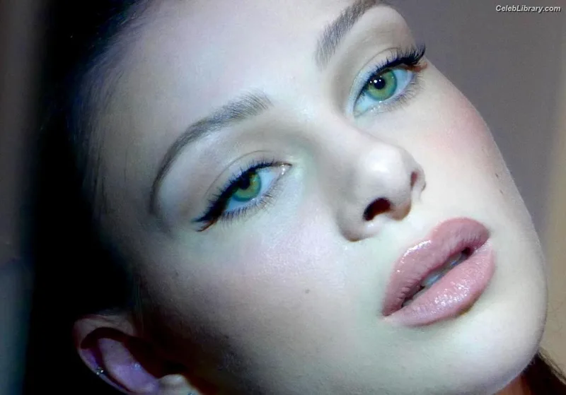 Nicola Peltz photo 12 of 241