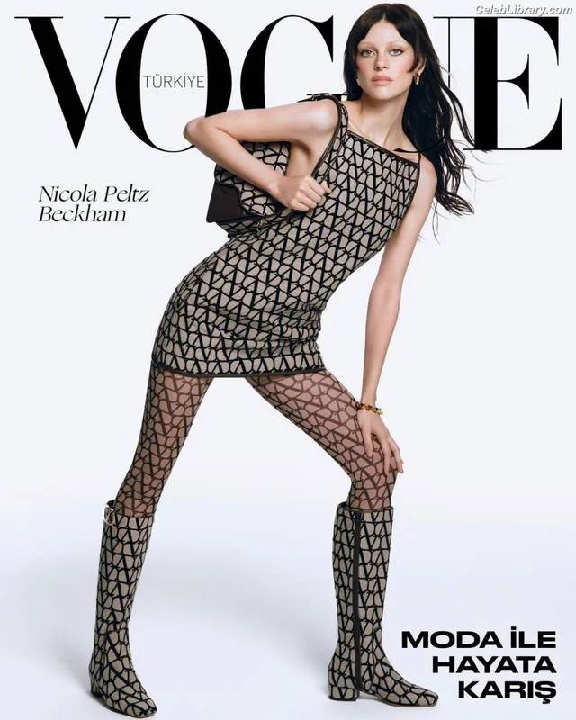 Nicola Peltz photo 4 of 241