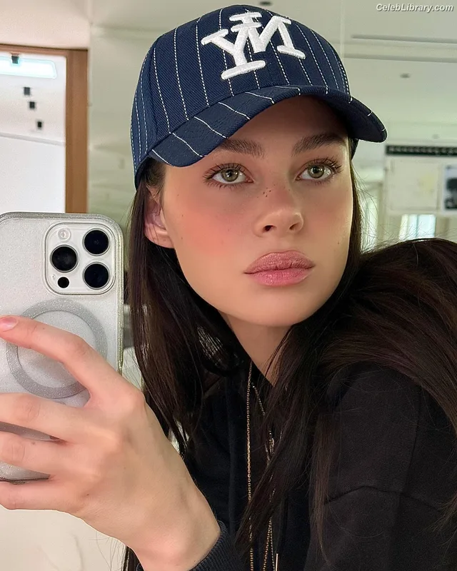 Nicola Peltz photo 22 of 241