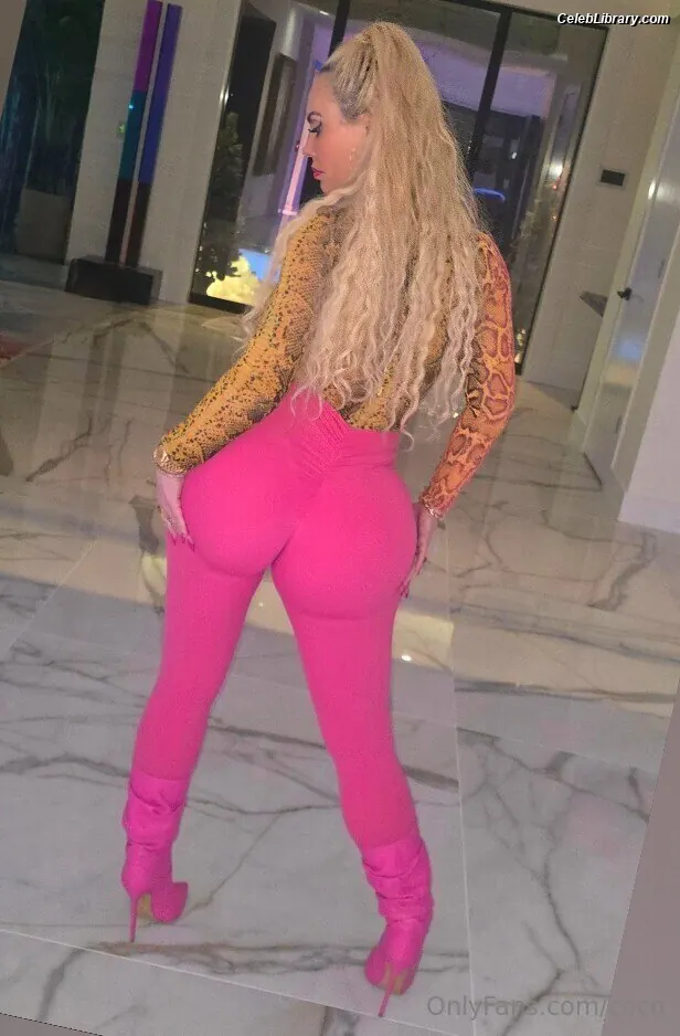 Nicole Coco Austin photo 23 of 1510