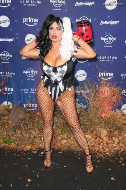 Nicole Coco Austin photo 5 of 1507