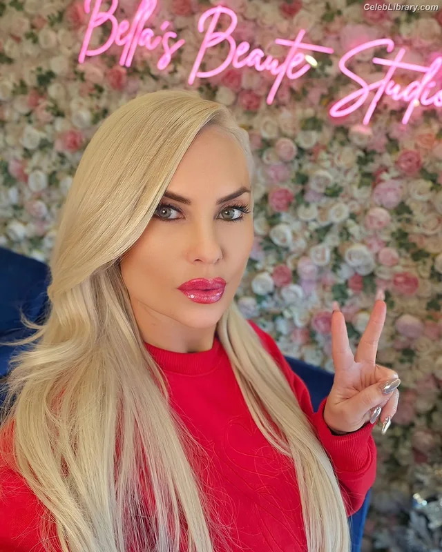 Nicole Coco Austin photo 7 of 1507
