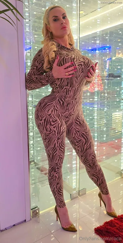Nicole Coco Austin photo 12 of 1507