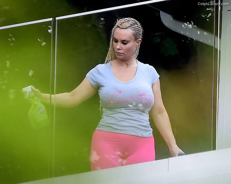 Nicole Coco Austin photo 11 of 1507