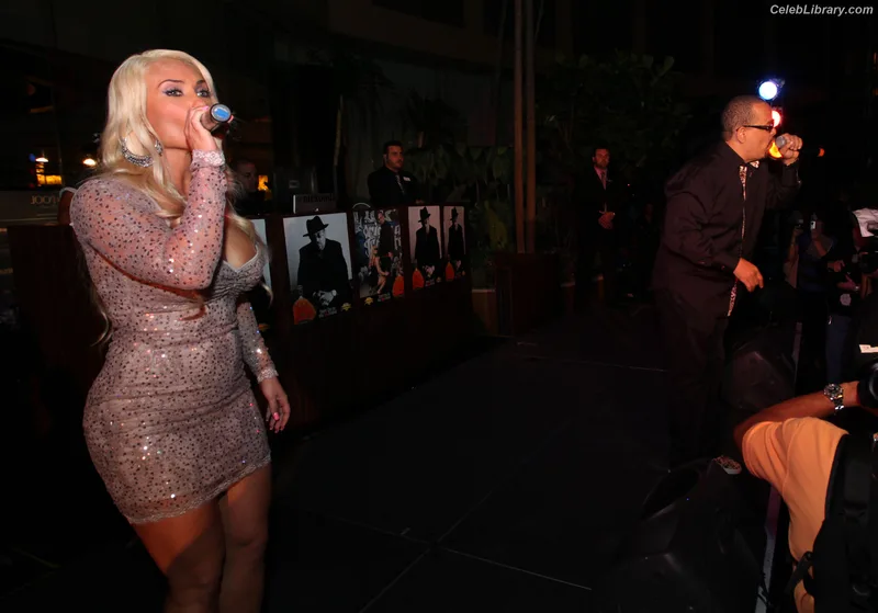 Nicole Coco Austin photo 15 of 1507
