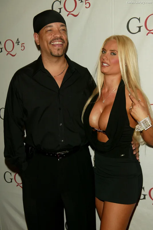 Nicole Coco Austin photo 22 of 1507